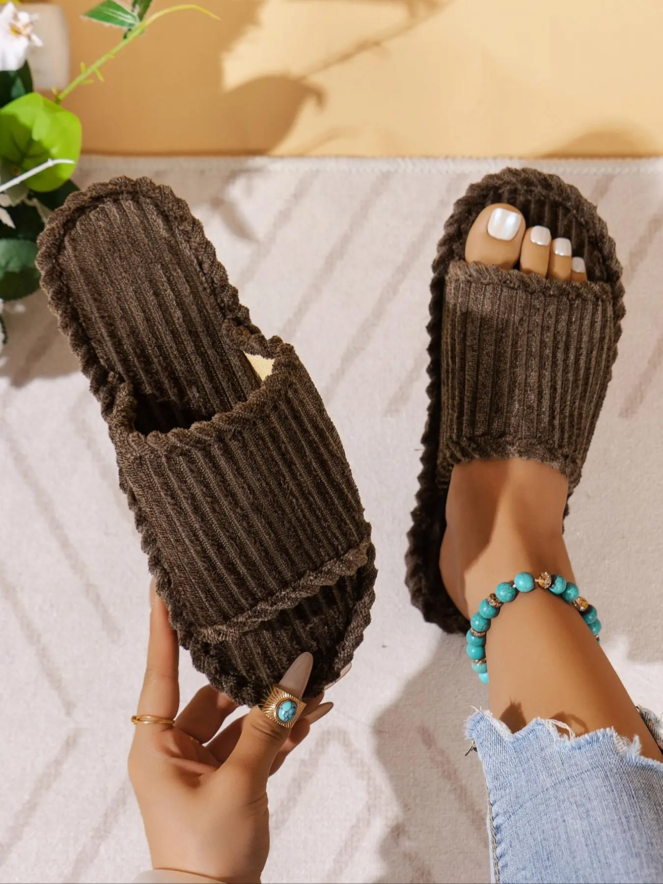 Women's Solid Color Fluffy Plush Slippers, Casual Soft Comfortable Home Slippers, Cozy House Slippers, Warm House Slippers, Warm Slippers for Indoor & Outdoor Use for Fall & Winter, Fuzzy Warm Slippers, Fuzzy House Shoes
