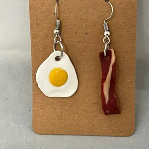 Bacon and egg earrings