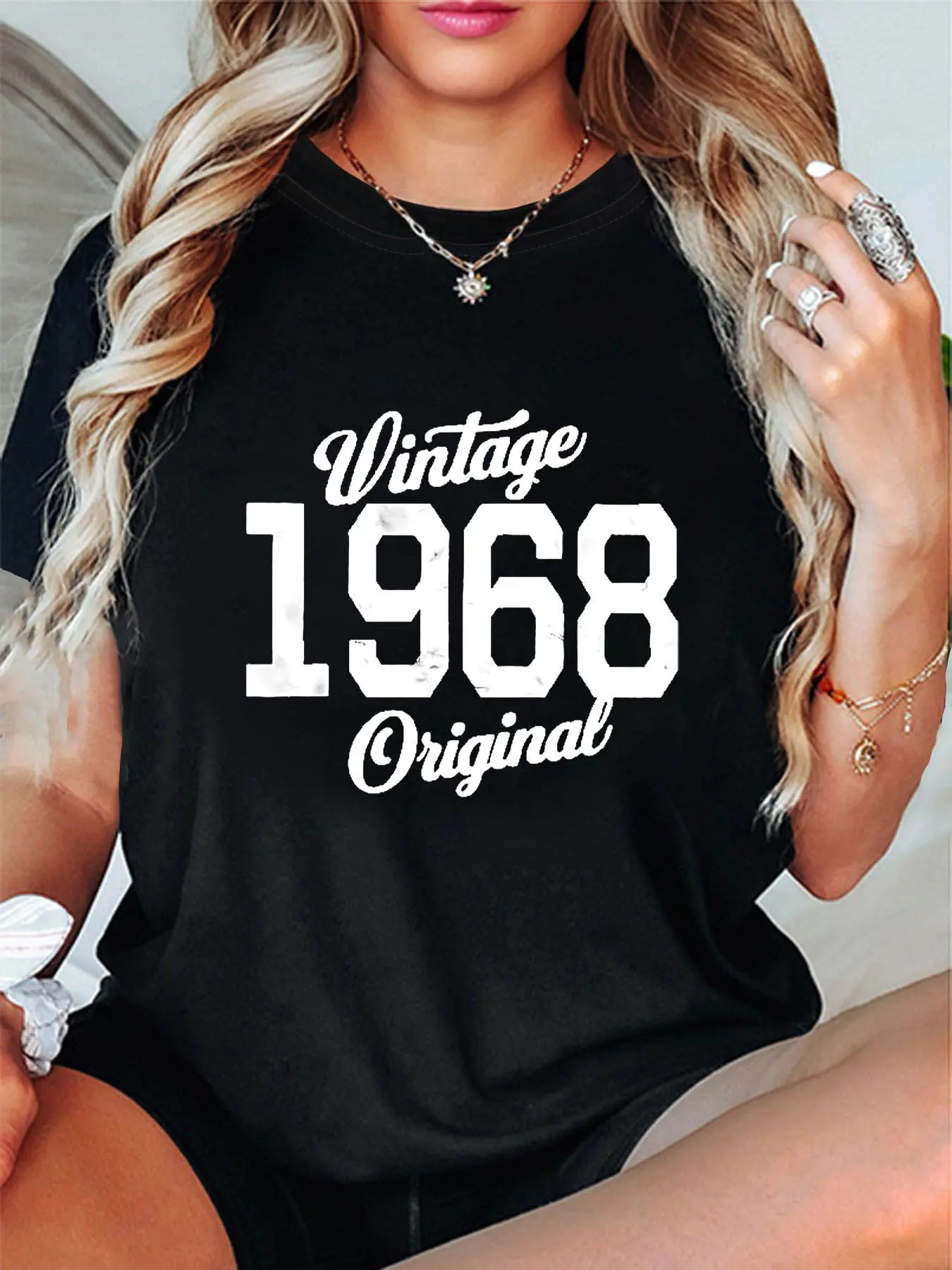 Plus Size, Women's Plus Size Vintage 1968 Original Signature Print T-Shirt - Retro Signature Crew Neck Short Sleeve Blouse, Casual - Machine Washable Top for Year-Round Wear & Nostalgic Style