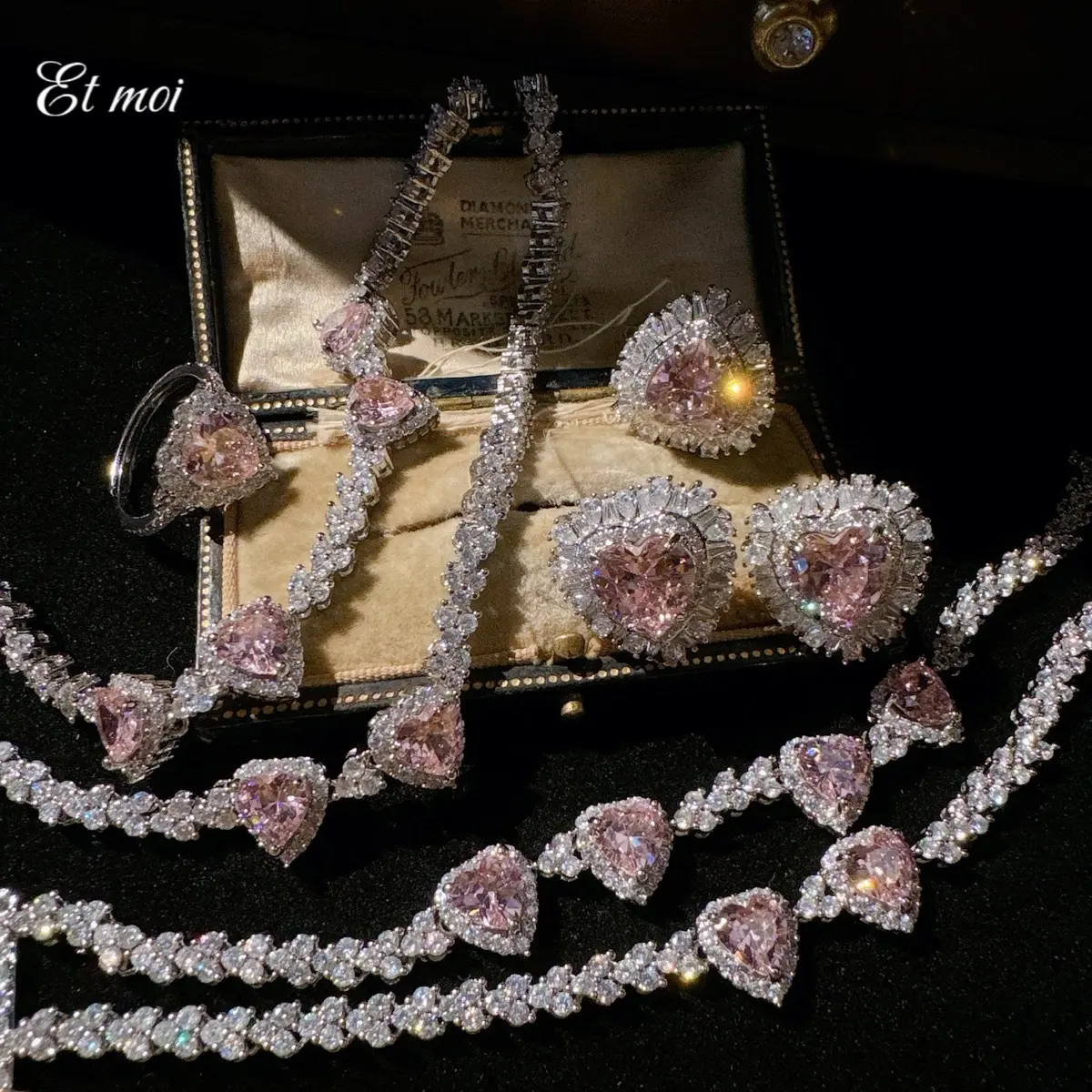 Specified Jeweley-Moissanite Handmade Palace Style Jewelry Perfect for Fine Occassions