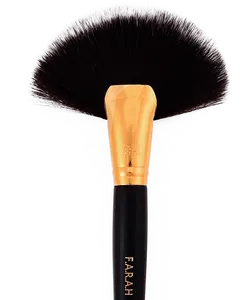Luxe Fan Brush 58F - Large Fan Brush for highlighter application