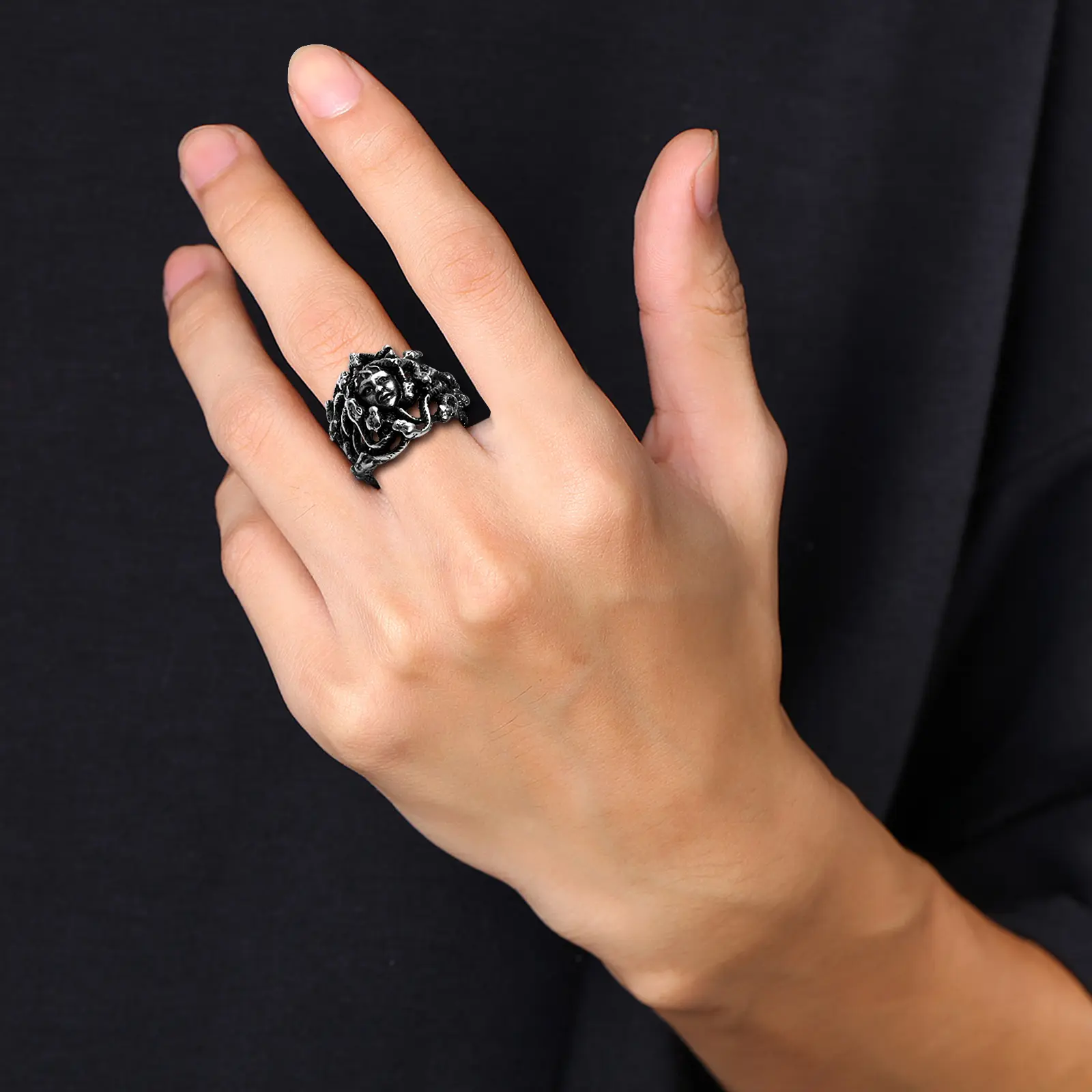 OIDEA Men's Gothic Naga Snake Ring, Stainless Steel High Relief Jewelry for a Dark Fantasy Aesthetic and Gothic Look, Mythology Gift, Wide Band, Alternative Artistic Rings, Ancient Totem Rings