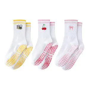 3 Pairs Women's Non-Slip Pilates Crew Socks with Embroidered Patterns & Grip
