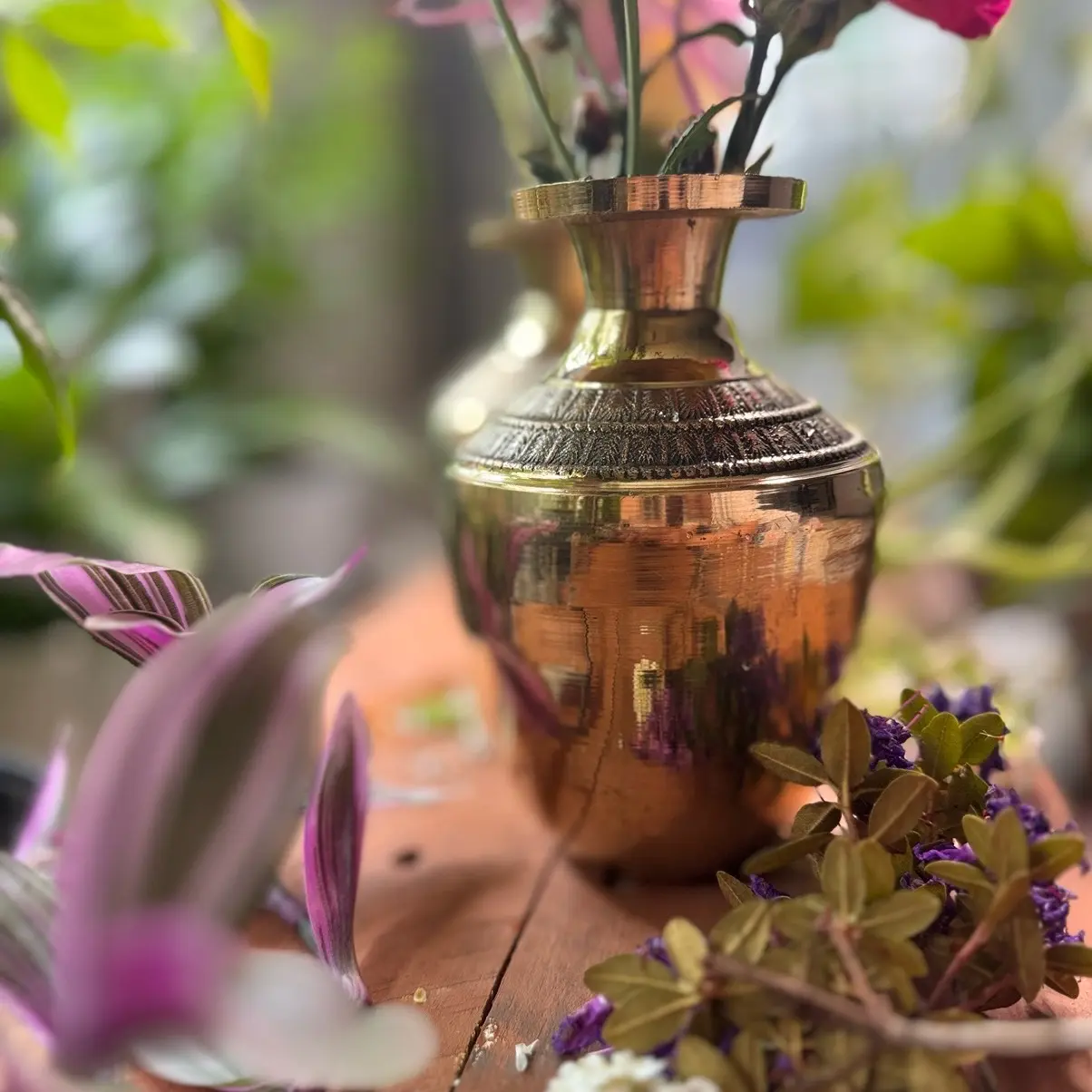 Brass Butte Gagri / Galcha / Ghada Vase Decor Brass Butte Gagri / Galcha / Ghada Vase Decor