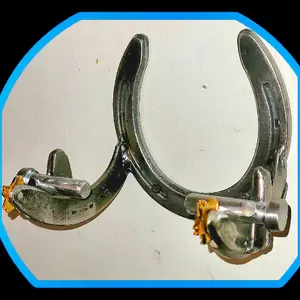 horseshoe toilet paper hanger