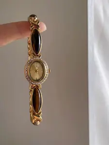 Women's Jewelry Watch, Oval Agate Dial, Tiger Eye Quartz Watch, Elegant High-End Accessory, Vintage Quartz Watch, Perfect Gift Recommendation