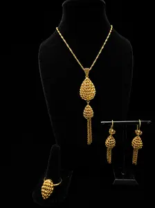 Noor Royale Jewelry Set