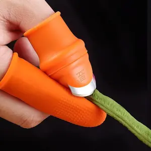 Silicone Finger Protector With Blade For Fruits Vegetable