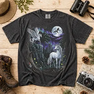 Comfort Colors Vintage Unicorn Pegasus Fantasy Shirt Retro Moon Castle Graphic Tee Magical Aesthetic Gift Womens T-Shirts, Vintage Style, Shortsleeve