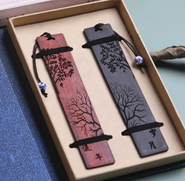 Chinese Style Wooden Bookmark – Black Sandalwood Engraved Bookmark for Book Lovers