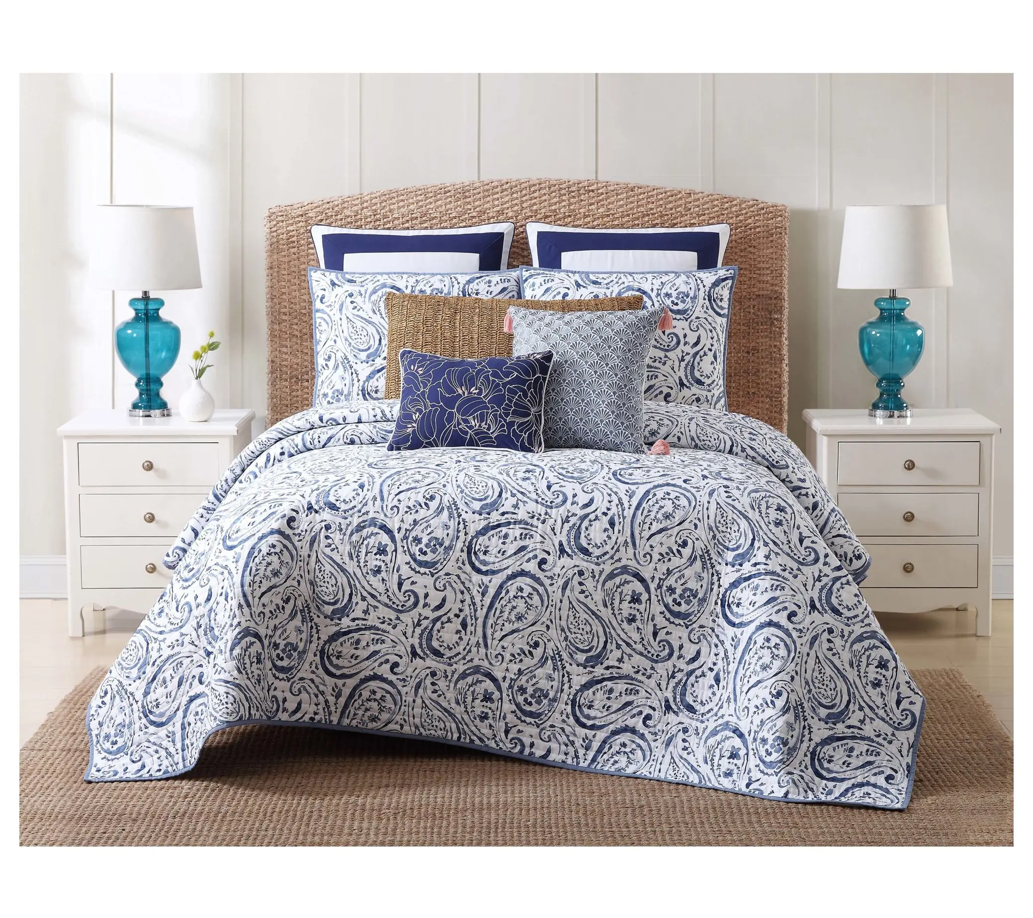 Oceanfront Resort Indienne Paisley King Quilt Set