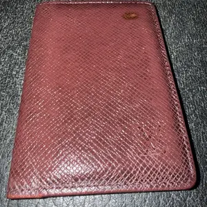 Pre-owned Tiaga Leather Small Leather Goods PreOwned Louis Vuitton Taiga Leather Card Holder