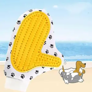 Silicone Pet brush Glove for bathing cats / dogs
