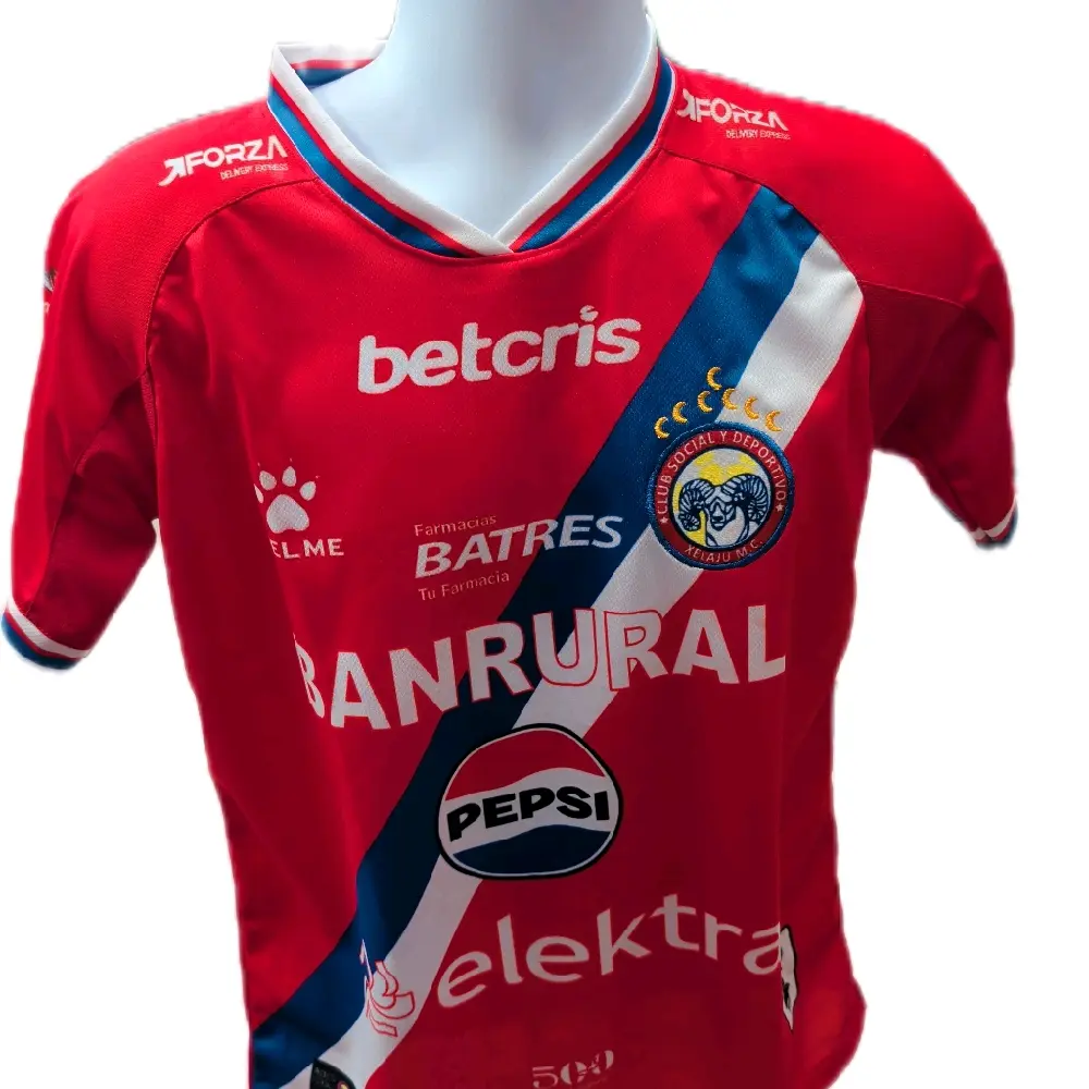 1 Camisa de Xelaju Color Roja  franja Blanca y azul