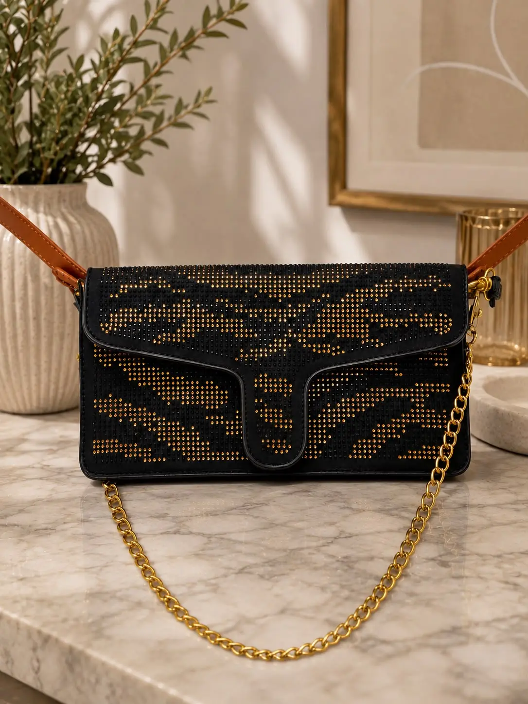 BEAUTIFUL PURSE FOR ANY OCASSION