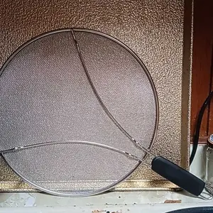 Stainless Steel Splatter Guard 13" Fine Mesh Cover, Grease & Oil, Splatter Screen for Frying Pan, Cooking Pots, with Resting Feet & Comfort Grip Handle
