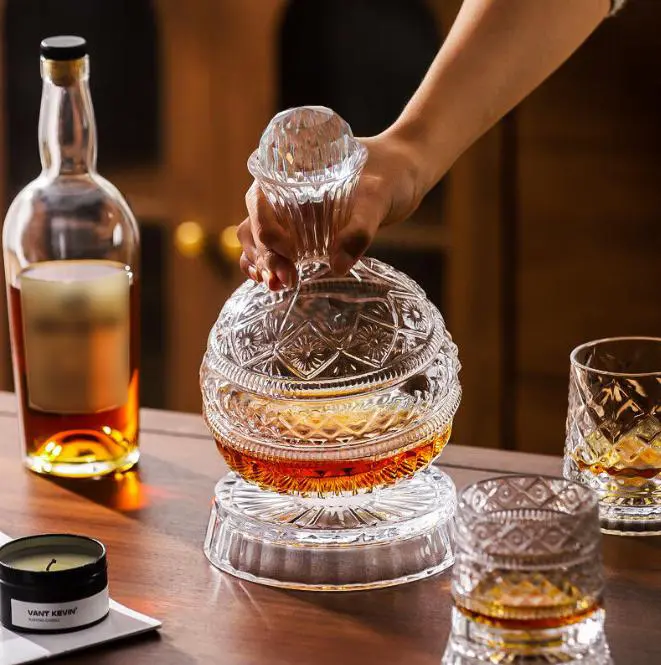 SummerWins【VORHORE】360° Rotating Whiskey Decanter | Luxury Crystal Glass Liquor Bottle Stress-relieving diamond-cut rotating tumbler, 53.93 oz large capacity Ideal for home use, gifts, and birthday presents