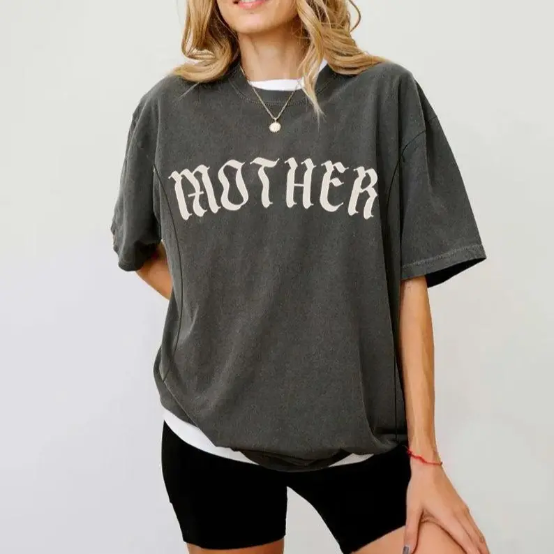 GIFTIFYMAMA Women's Casual Gothic Graphic Print Nursing T-Shirt with Zipper for Easy Breastfeeding Access, Relaxed Fit, 100% Cotton, Zipper Front, Clothes