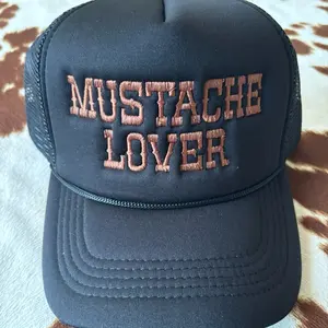 Mustache lover trucker hat