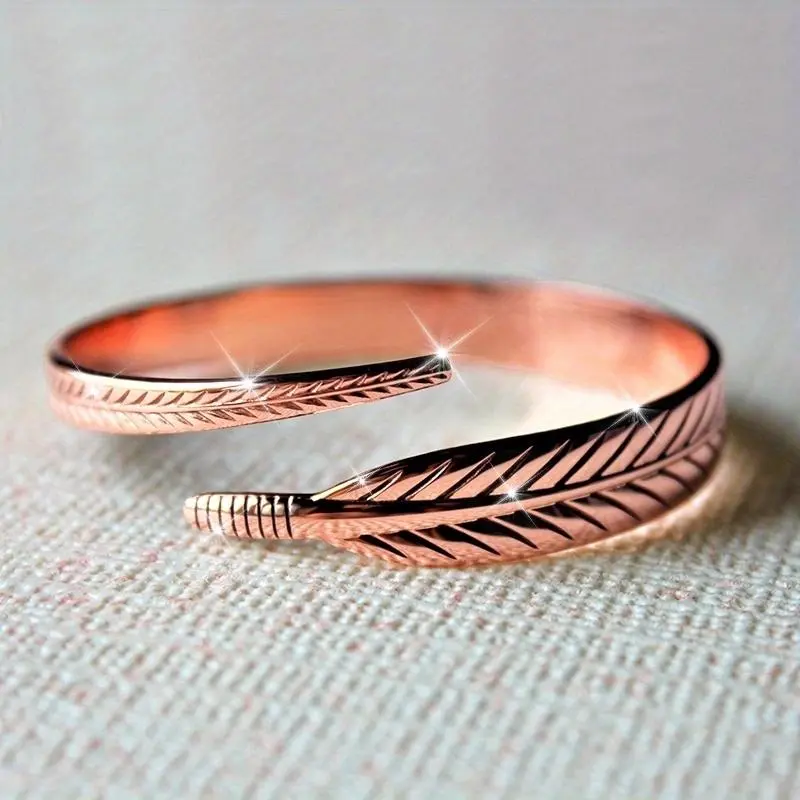 Boho Chic Simple Copper Cuff Bangle for Women, Elegant No Plating Leaf Design, Ideal for Daily Wear &, Versatile Jewelry Accessory Perfect for Any Outfit, Great for Mother or Girlfriend (1 Piece)