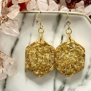 Gold crush resin earrings