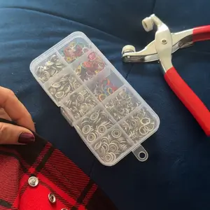 Metal Snap Buttons-200 Sets Snap Fasteners Kit with Pliers Press,9.5mm Snap Fasteners Kit,Five Claw Buckle Tool Set-for DIY Crafts Clothes Hats and Sewing,Installation Tool and Storage Box,Snap Fastener Plier Tool,Prong Snaps Buttons for Leather Sewing