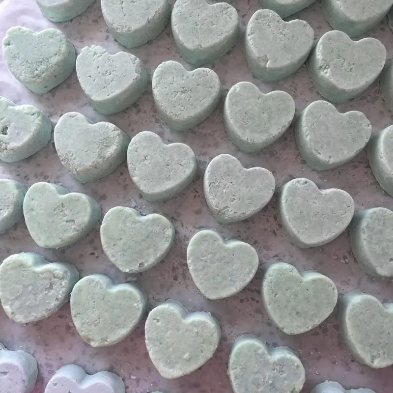 Irish Spring Heart-Shaped Laundry Soap Pods - Gentle Cleansing, Moisturizing, Fragrant for Daily Use - Convenient & Practical Soap Pods for Soft, Hydrated Skin