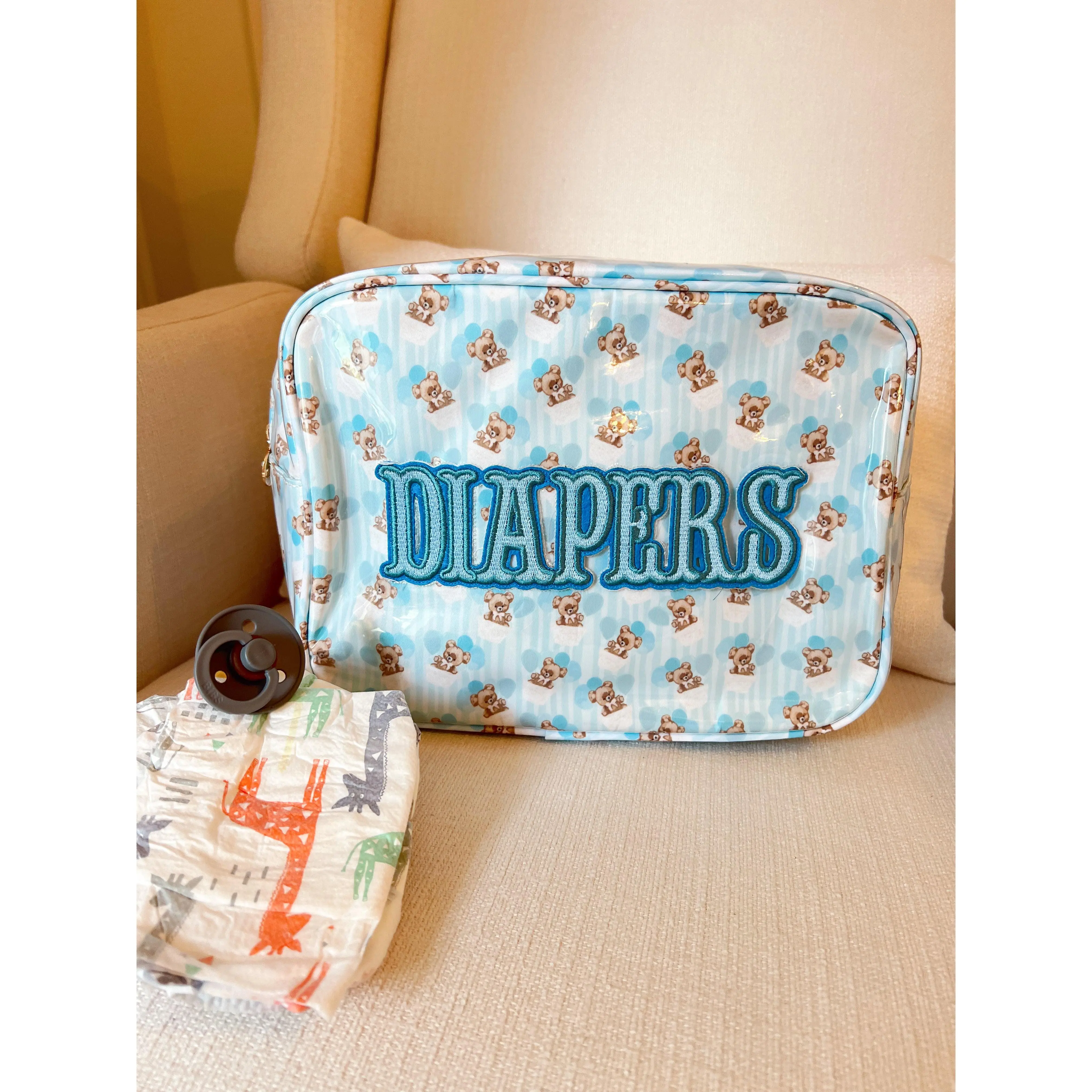 Diapers XL - Clear Coat Bag with Zipper Closure and Versatile Design for Easy Storage and Transport