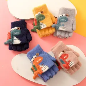 Boys' Dinosaur Pattern Winter Gloves, Nylon Material, Buckle Design, Lightweight & Warm, Perfect for Daily Play & New Year Celebrations