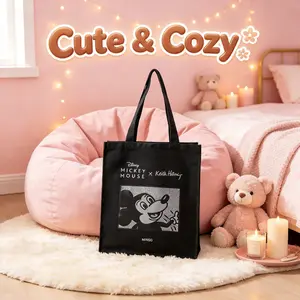 Disney Mickey Artist Series Canvas Shoulder Bag for Commuting and Everyday Use, Large Capacity Fashionable Bag