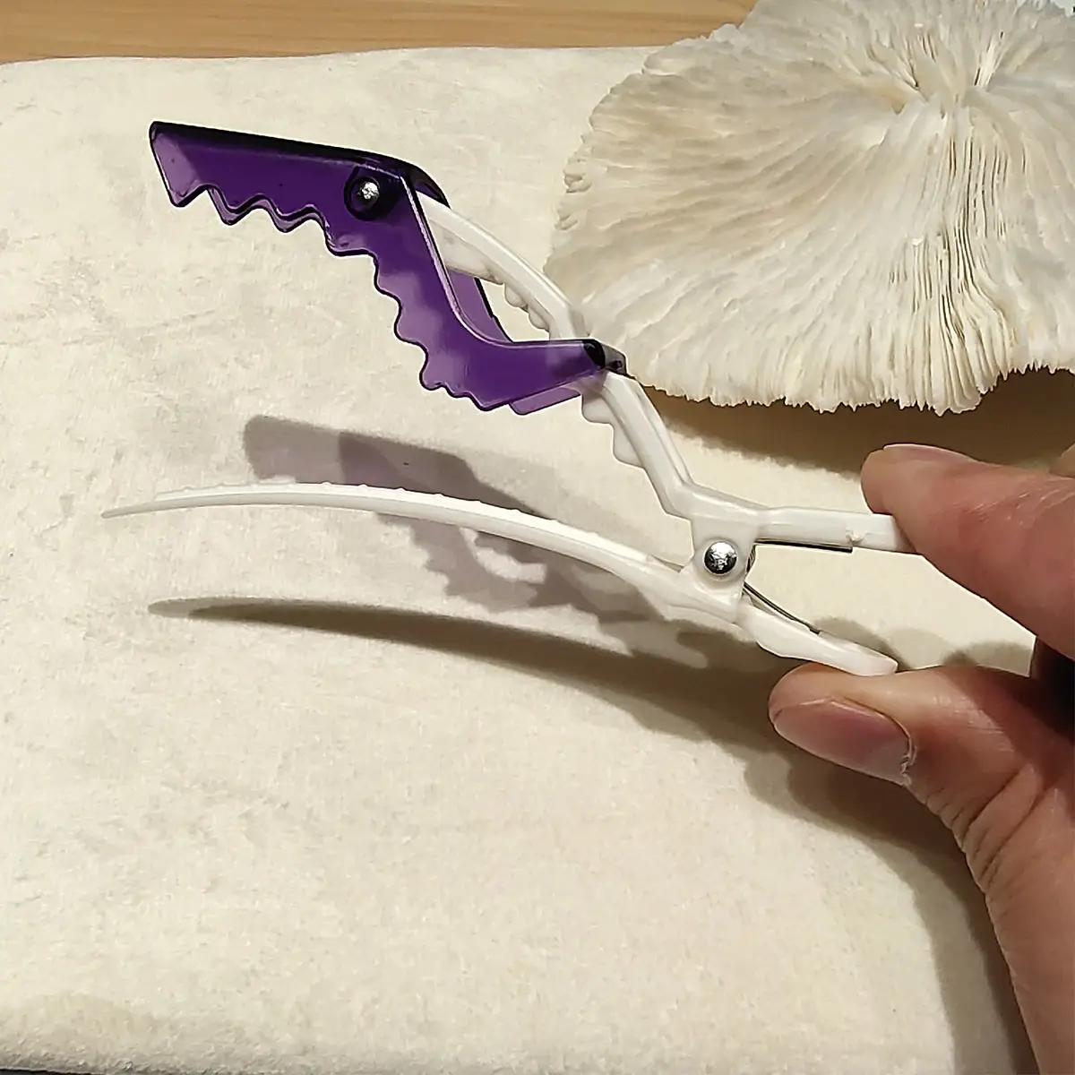 OQ Hair 1 Count Solid Color Alligator Hair Clips Hot Dye Clip Hairdressing Hair Pins Multi Prupose Wig Clip Non Slip Hairpin Heatless Styling Tool For