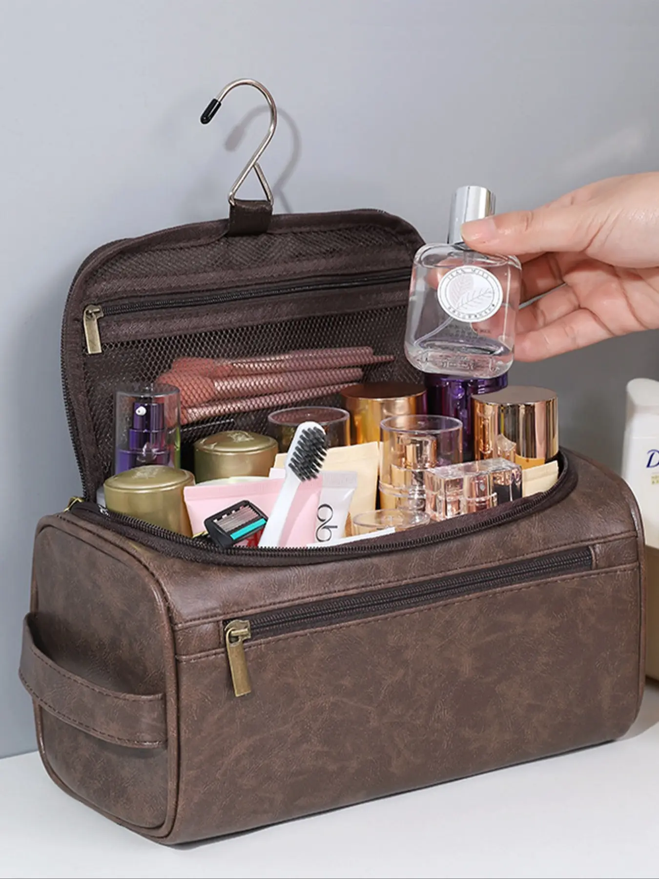 Men's Travel Toiletry Bag, Multifunctional Toiletry Bag, Travel Essentials  Bag, Toiletries Travel Bag, Lightweight Dual-Layer Synthetic Leather Set,  Ideal Gift for Best Man & Father's Day, Durable Organizer Kit - TikTok Shop