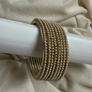 Pearl bangles 8pcs