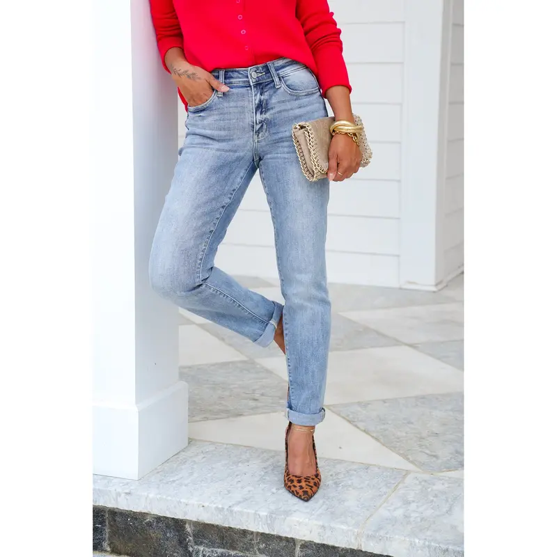 Restock! Judy Blue Work From Home Mid Rise Bleach Washed Boyfriends