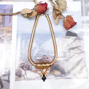 Pre-owned Louis Vuitton Gold Tone Diamond Short Necklace T10295563