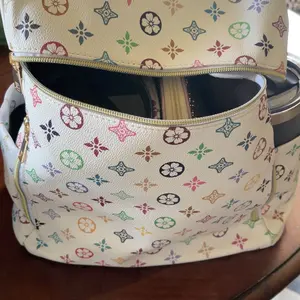 review image 0