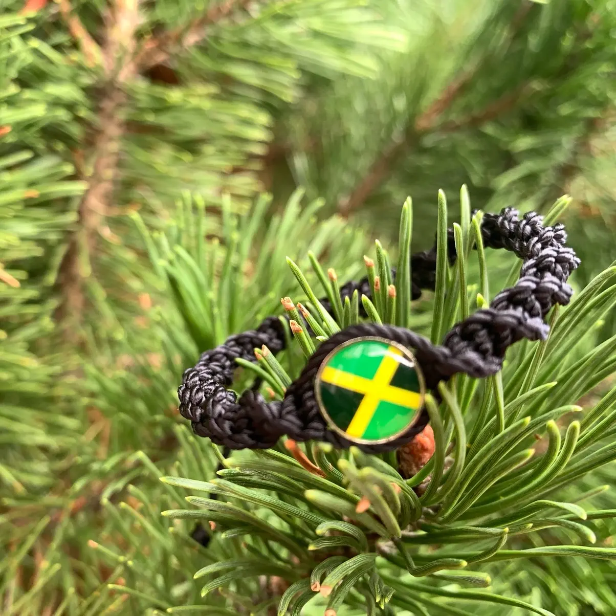 Unisex Handmade Spiral Knot Jamaica Flag Bracelet