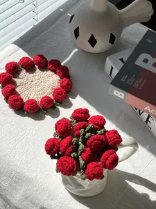 【 Mother's Day Gift 】Handmade Crochet Rose Bouquet Coaster Yarn Flower Crochet Cup, Mini Flower Pot, Valentine's Day, Anniversary Gift, Ideal for Girls, Her, Wife, Mom, Home decor, Tableware, Ornaments, 1pcs-Red