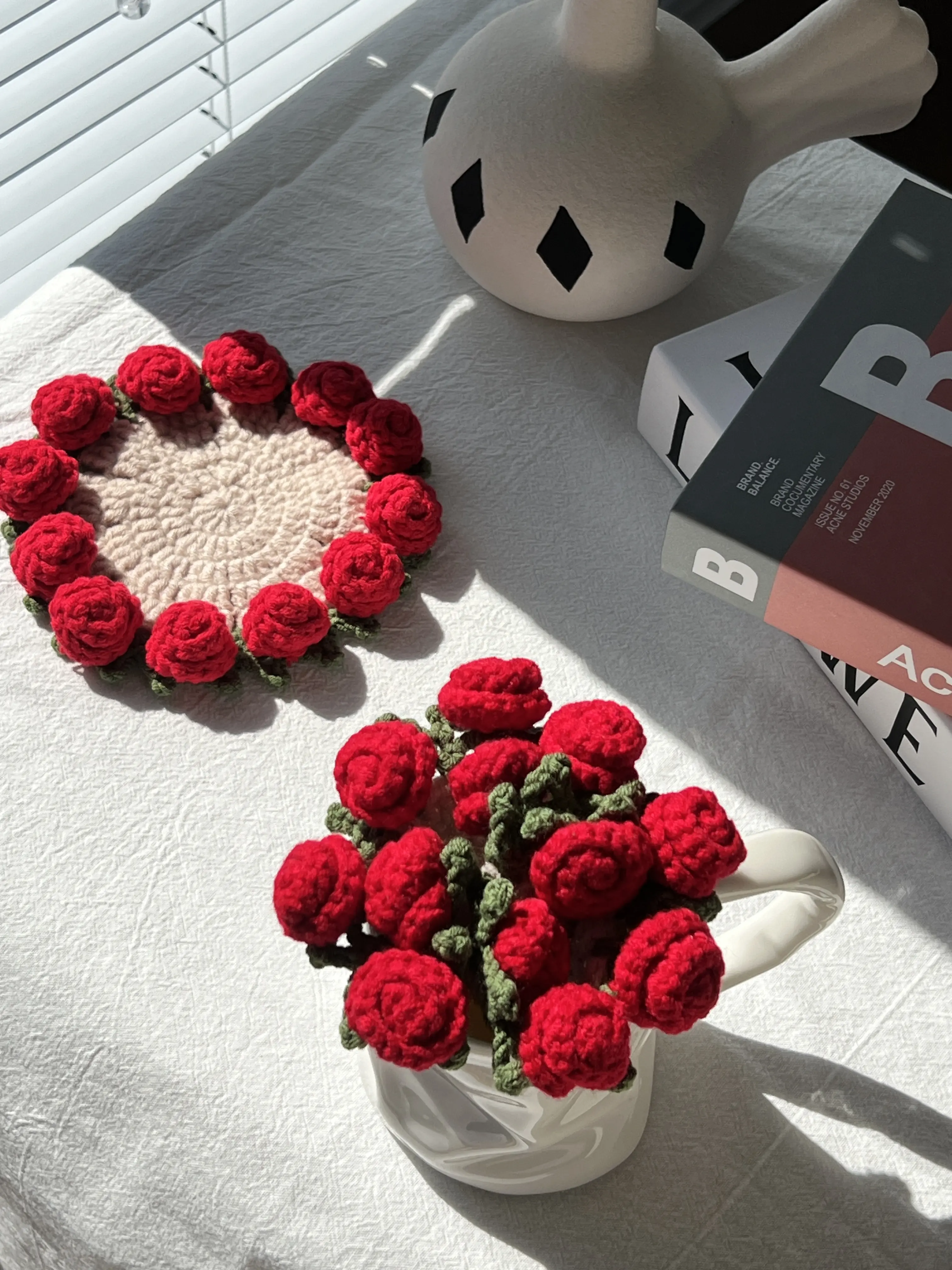 Handmade Cotton Yarn Rose Decorative Coaster - 1pc Red, No Pot, Compact 2-in-1 Mini Crochet Flower Bouquet, Absorbent Heat-Resistant Coffee Table Mat, Floral Decor for Bookshelves/Bedside Tables, Mom Gift
