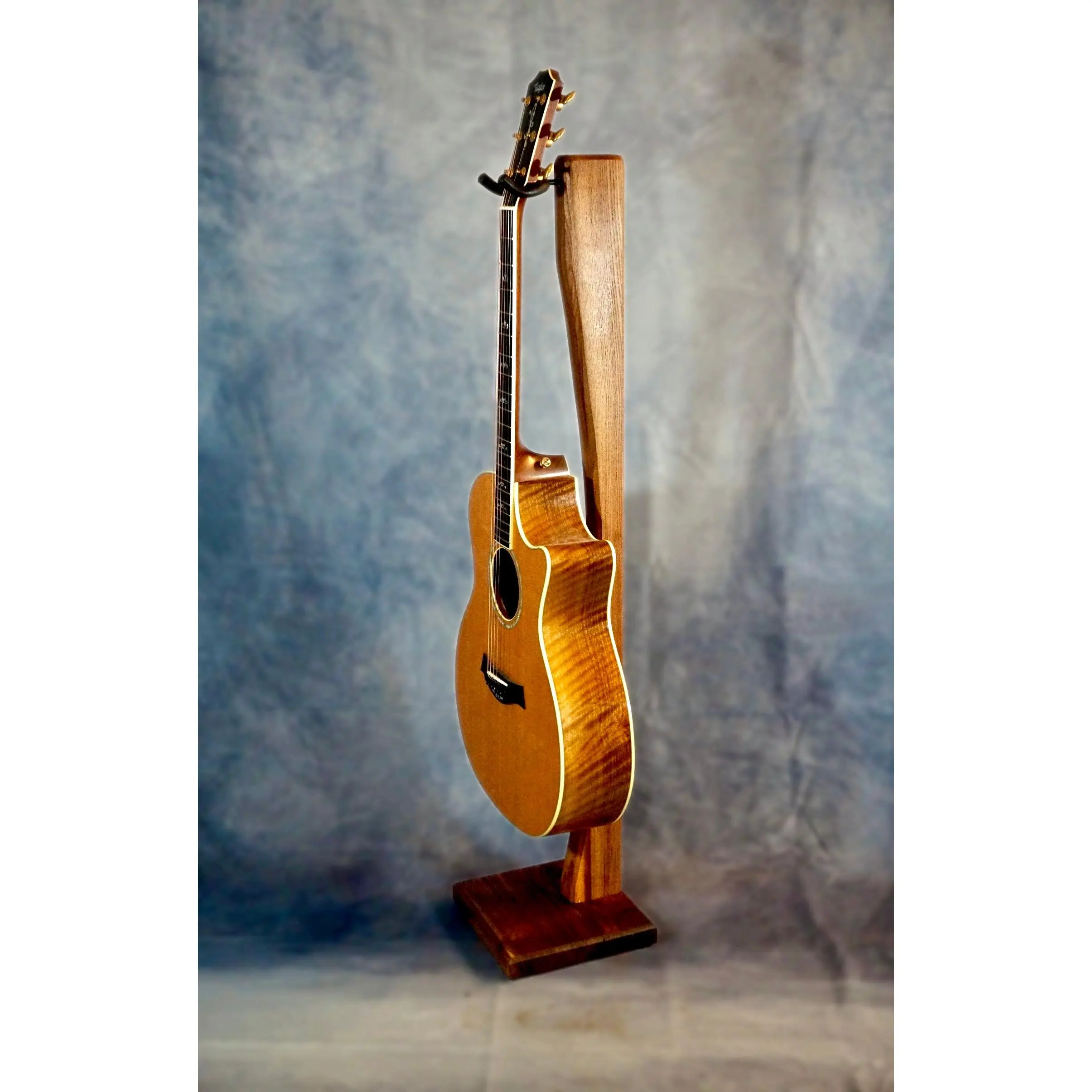 Handmade Northern Elm & Walnut Instrument Stand – Modern Wooden Display for Guitars, Violins, Cellos and More | Luxury Music Gift