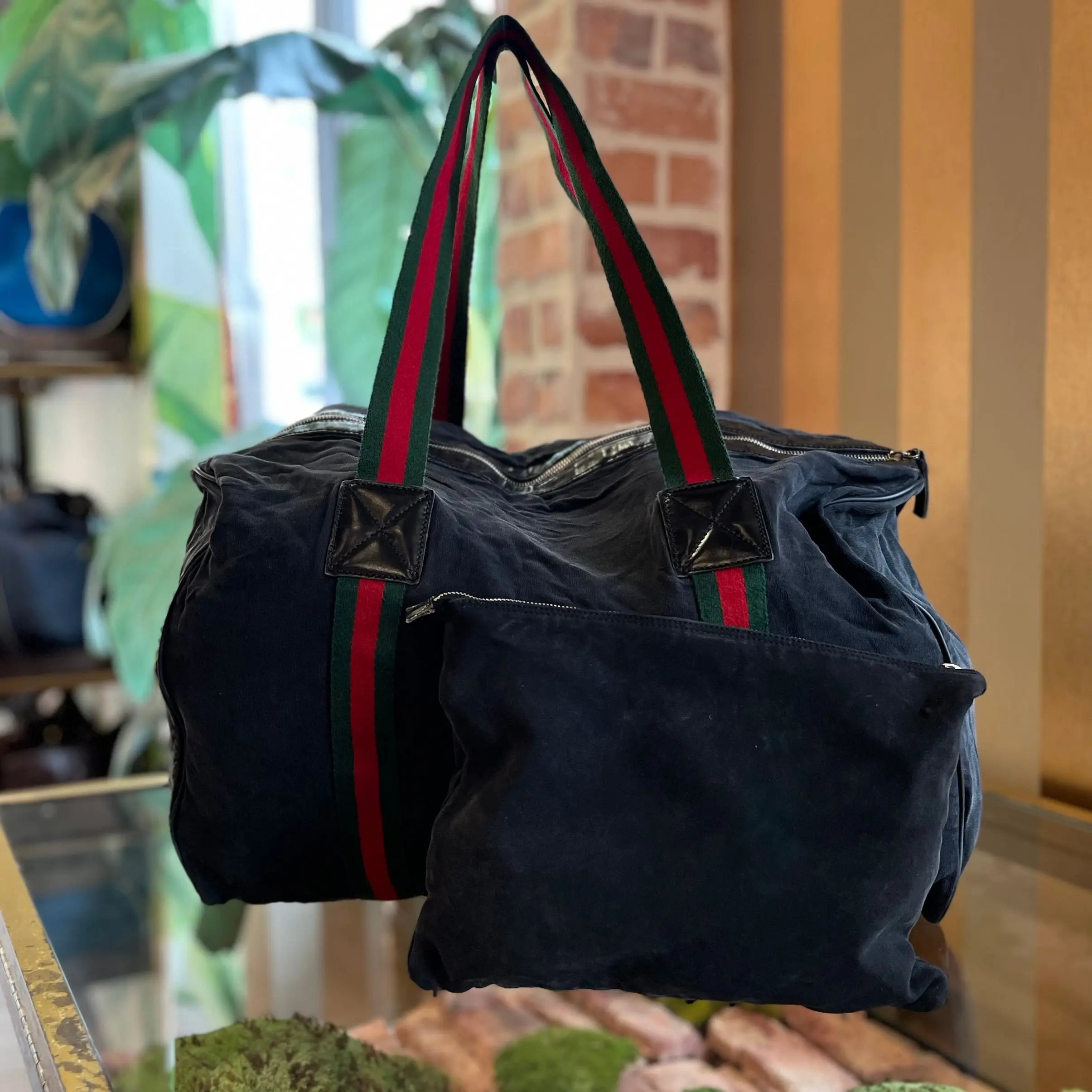 Pre-owned GUCCI canvas Luggage Black Suede Duffle Bag