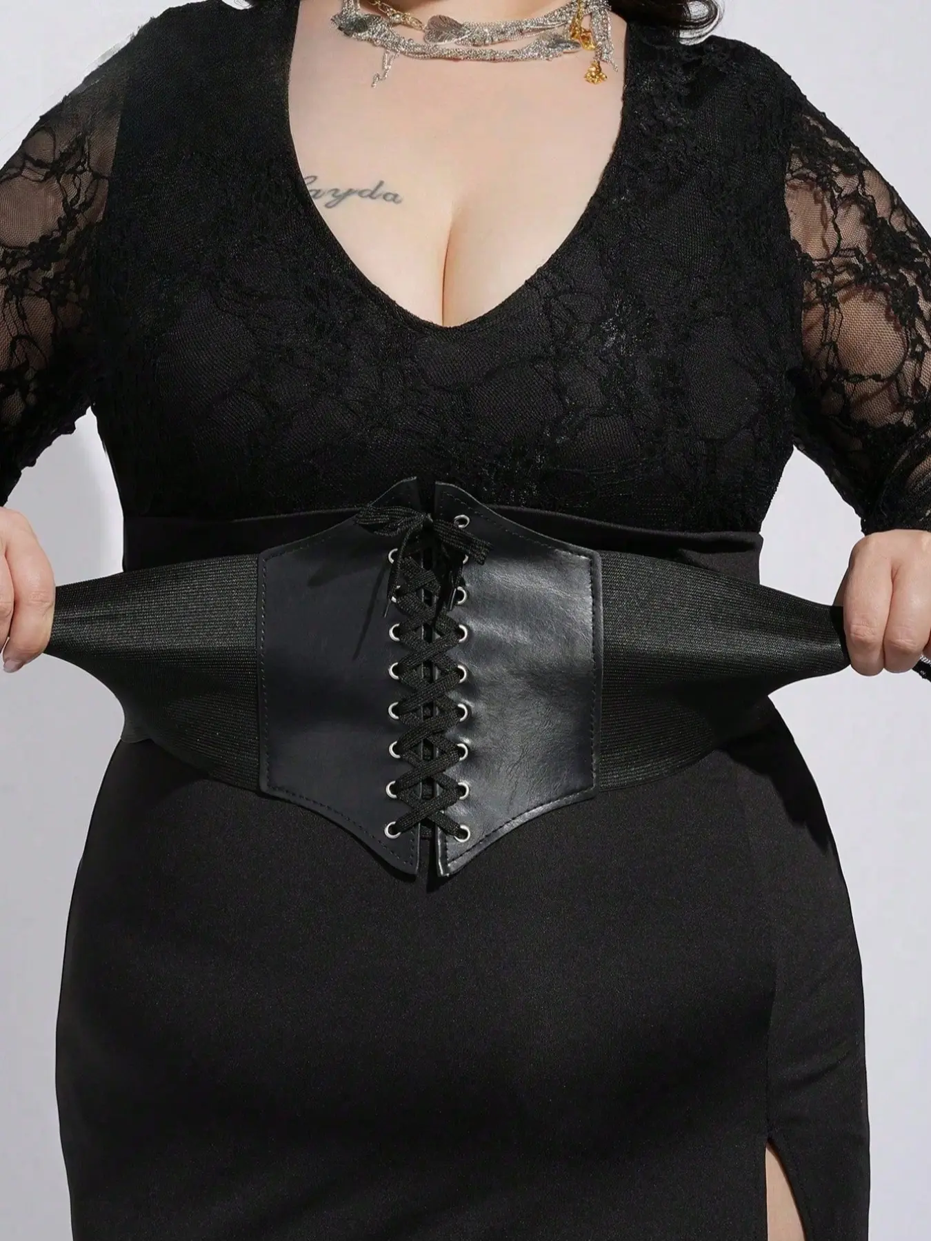 Elegant Plus Size Belts for Women, Vintage Court Style  display picture 1