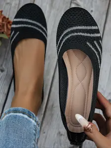 Women's Round Toe Comfortable Knit Flats Flat Knit Shoes, Lightweight Slip-On Low Top Casual Single Shoe for Spring & Fall, Versatile Textile Material