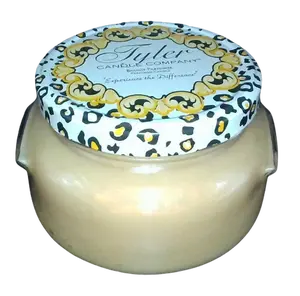 Tyler Candle Company - Cinnabuns - 22oz jar candle - with Tyler matches