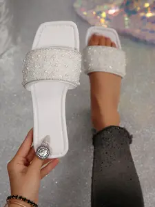 Summer New Square Toe Pearl Rhinestone Flat Sandals, Women's Casual Beach Shoes, Fashionable and Comfortable, Perfect for Photoshoots, Chic Summer Footwear