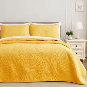 Queen Bedding Set, Lightweight Yellow Queen Full Size for All, Soft Microfiber Bedspreads Coverlets Bed Cover with Leaf Pattern, 3 Piece
