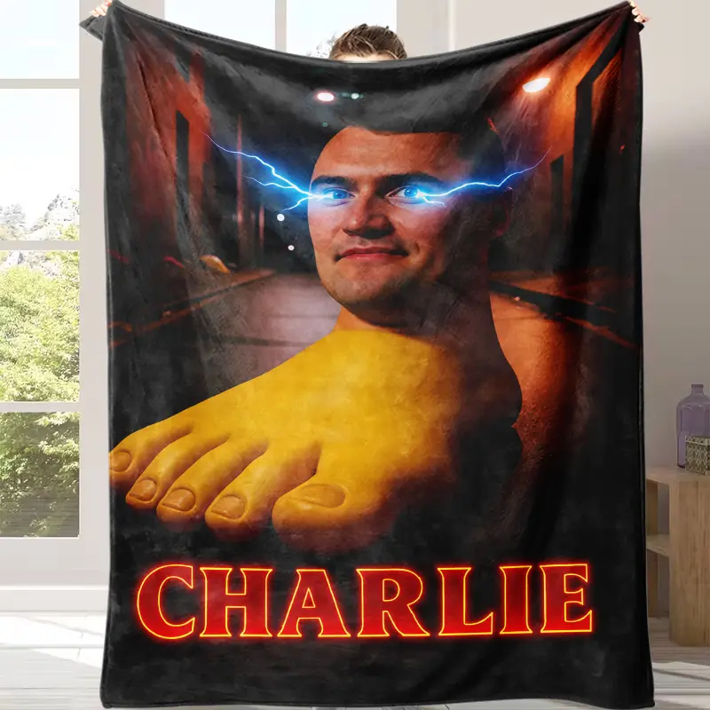 Weird Charlie Giant Yellow-Ft Man Lightning Eyes Dark Alley Fleece Throw Blanket - Surreal Horror Neon Name Graphic Print, Oversized Soft Washable, Ideal for Bed Dorm, Halloween Spooky Novelty Gift for Surreal Horror Art Enthusiasts