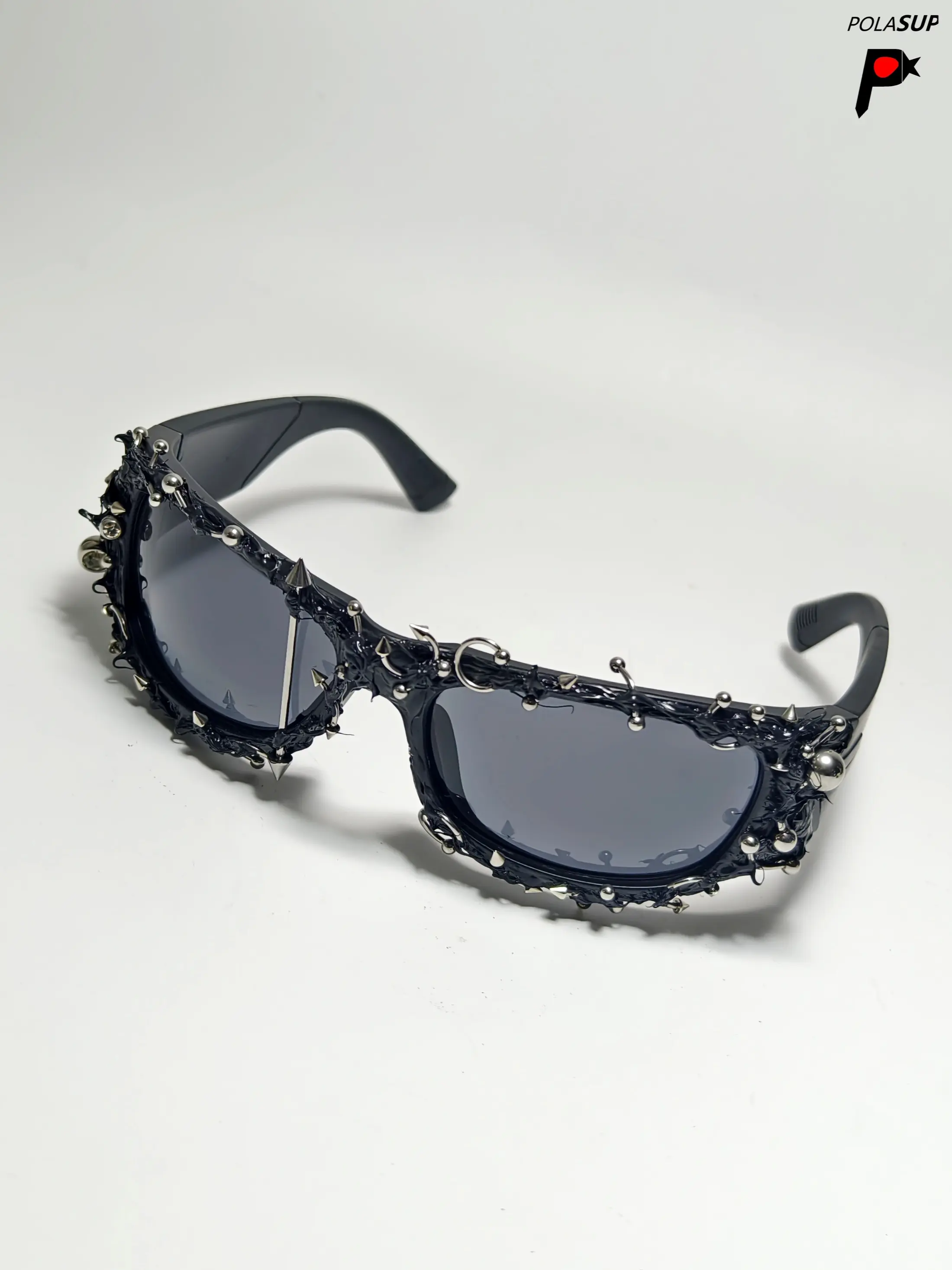 Punk Sunglasses, Gothic Aesthetic, Trendy Casual Studded Frame Design Sunglasses for Everyday Use, Fashion Accessories for Outdoor Activities