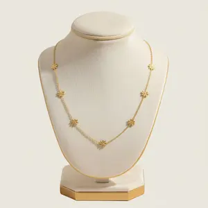 Daisy Charm Floral Chain Necklace