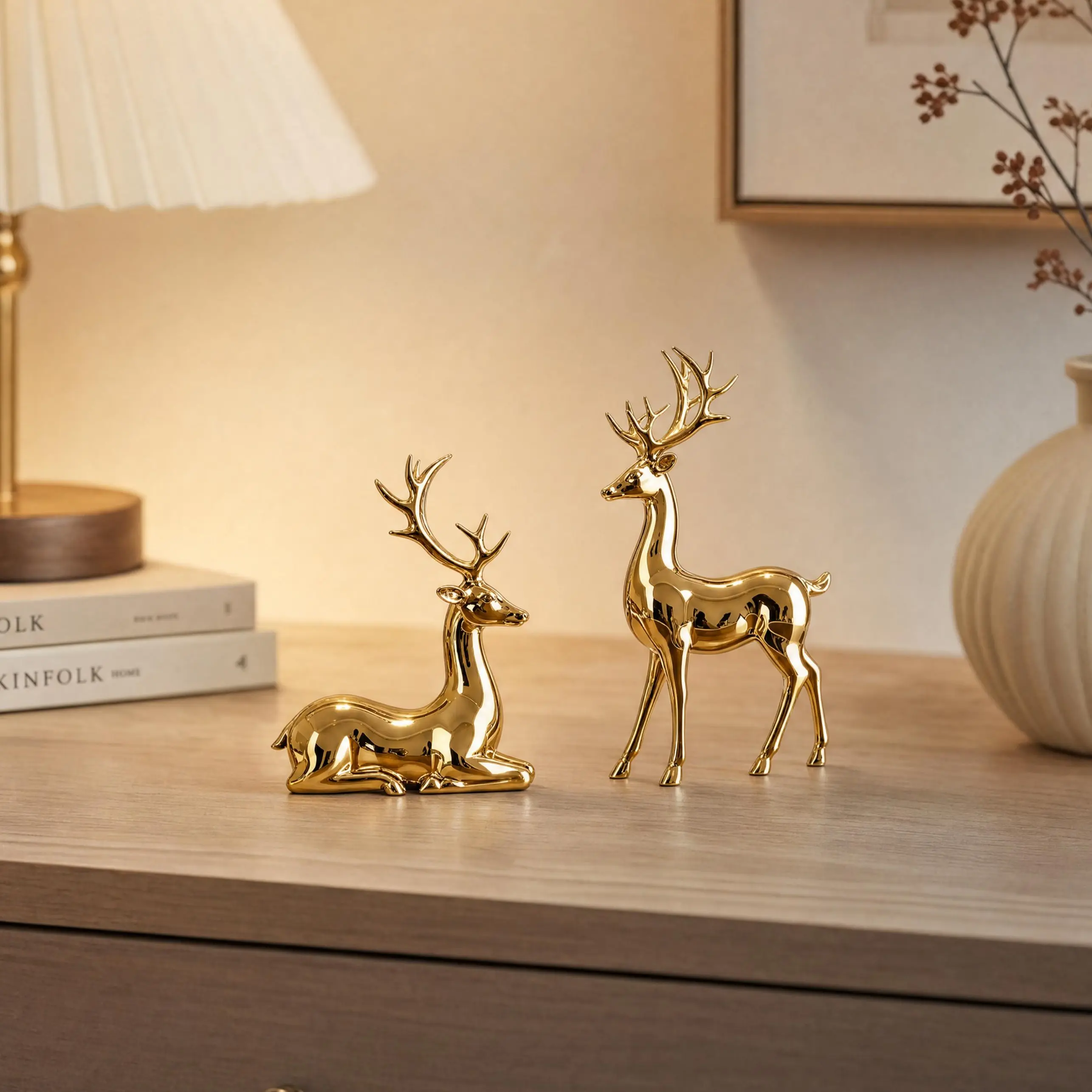 Simple electroplated lucky deer resin figurine. Gold and silver dual-color standing deer and lying deer set. Home decoration for the living room, suitable as a gift.